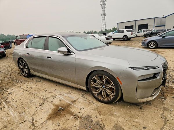 2025 BMW ALL OTHER eDrive50 — Passenger 3/4