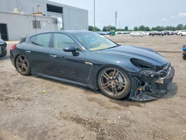 2014 PORSCHE PANAMERA Base (2WD), 4 (4WD)