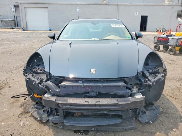 2014 PORSCHE PANAMERA Base (2WD), 4 (4WD)