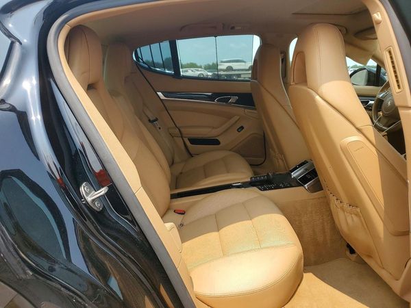 2014 PORSCHE PANAMERA Base (2WD), 4 (4WD)
