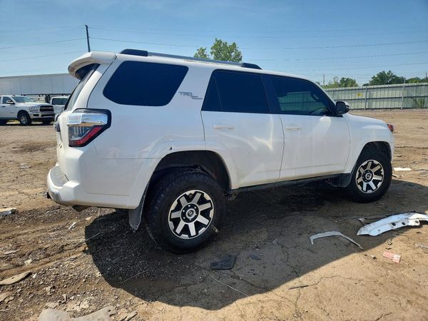 2018 TOYOTA 4RUNNER