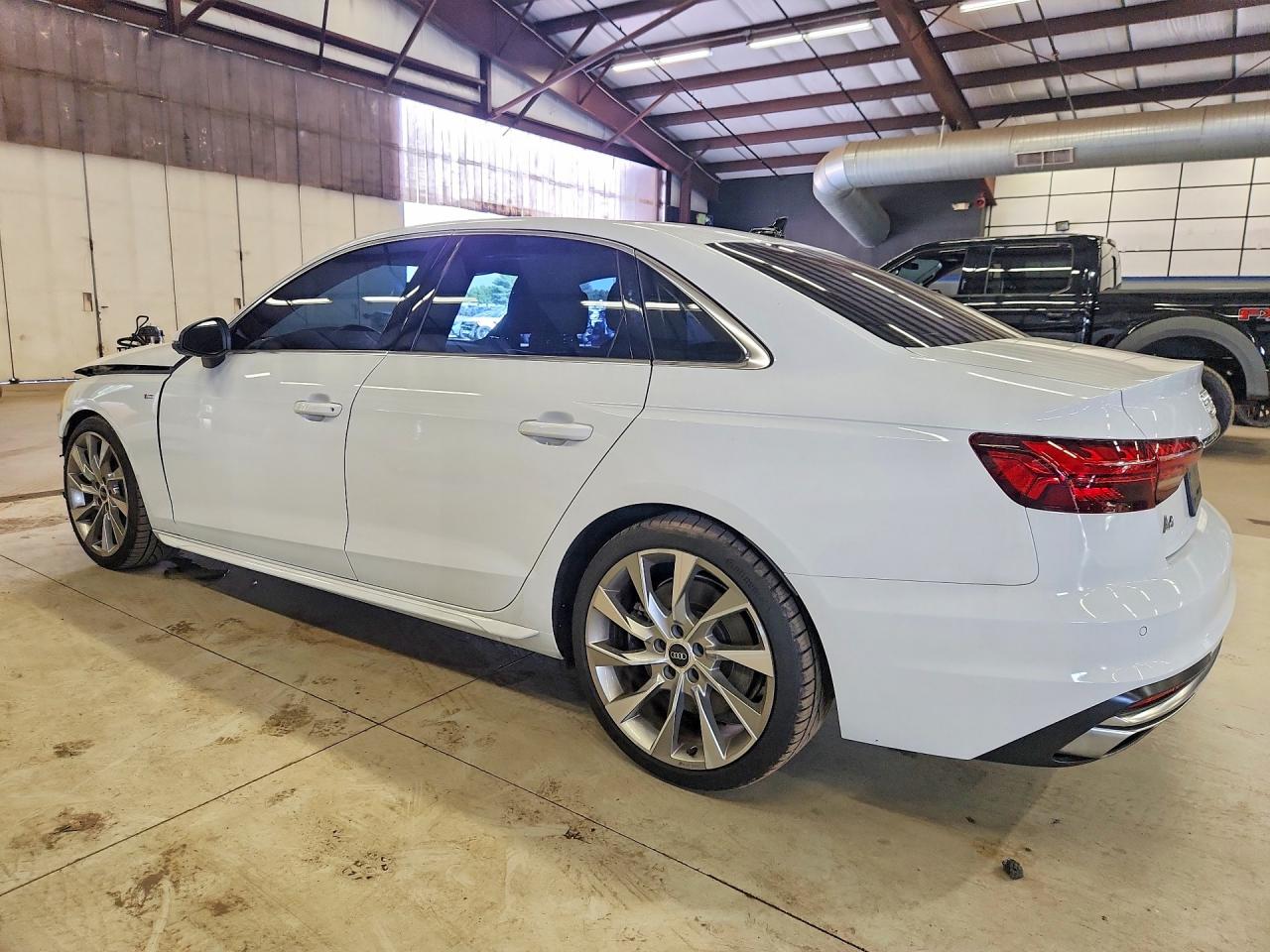 2022 AUDI A4