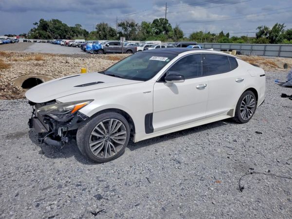 2019 KIA STINGER Base