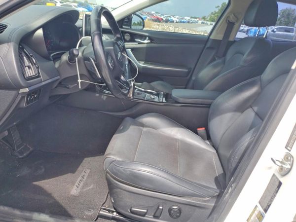 2019 KIA STINGER Base