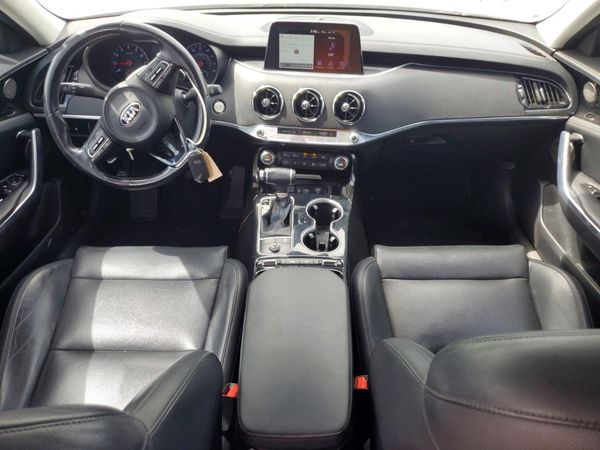 2019 KIA STINGER Base