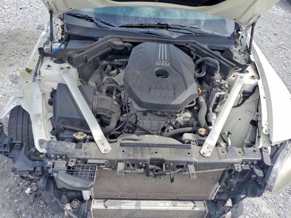 2019 KIA STINGER Base