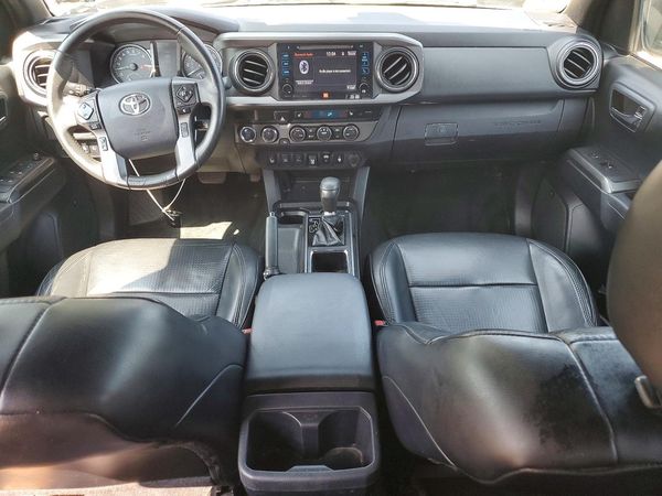 2019 TOYOTA TACOMA SR5