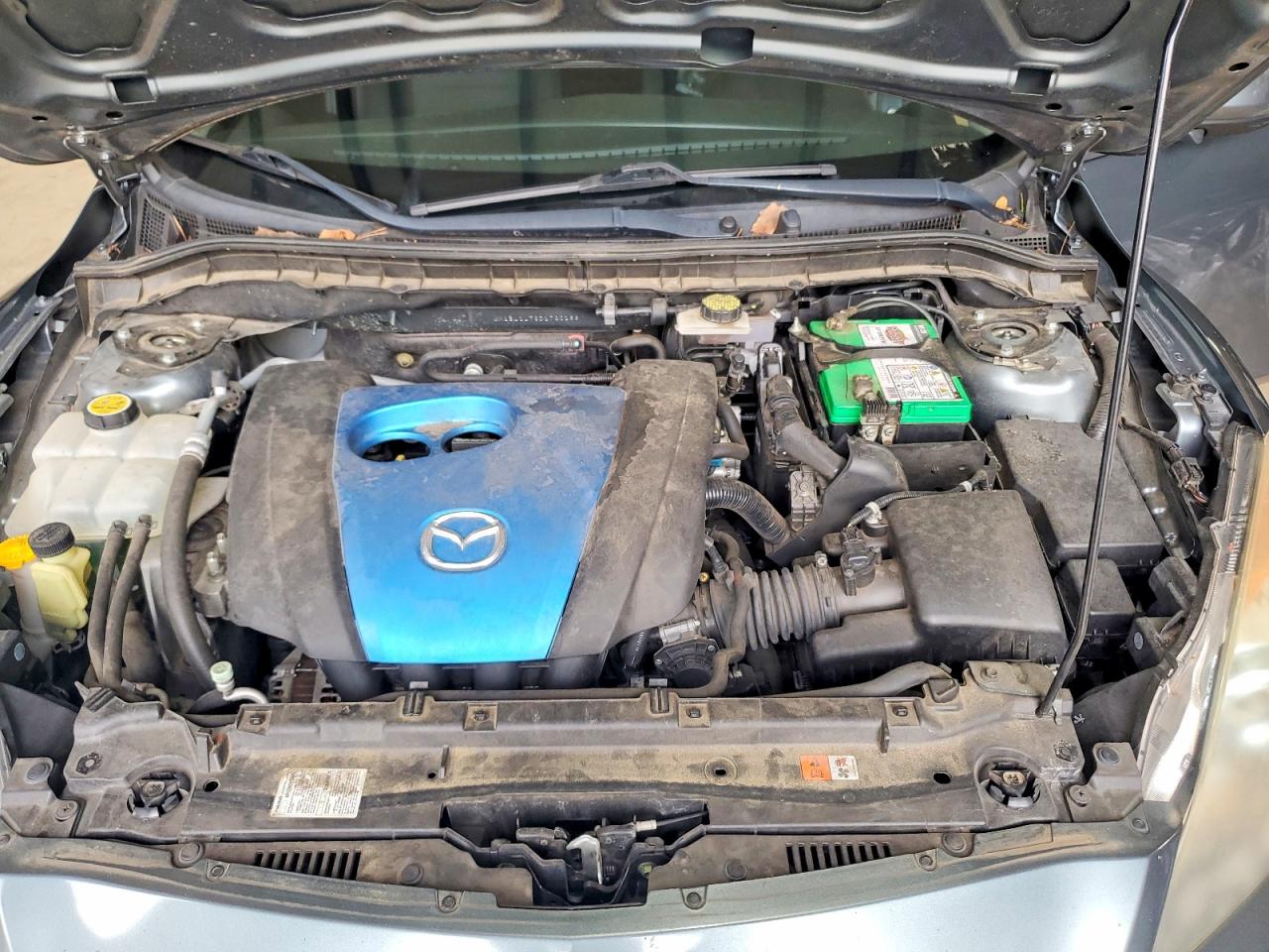 2013 MAZDA 3 Touring/GS