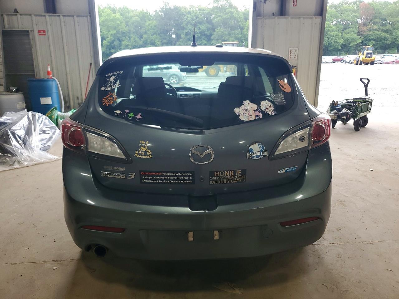2013 MAZDA 3 Touring/GS