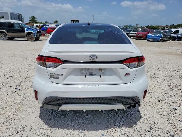 2022 TOYOTA COROLLA