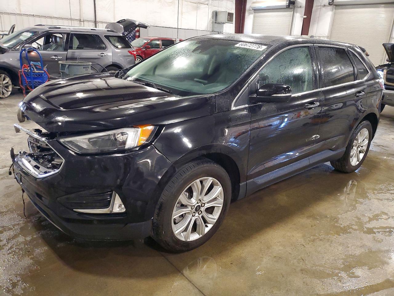 2024 FORD EDGE Titanium — Front 3/4