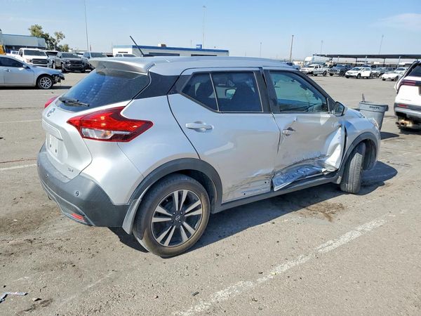 2020 NISSAN KICKS