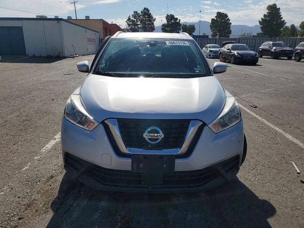 2020 NISSAN KICKS