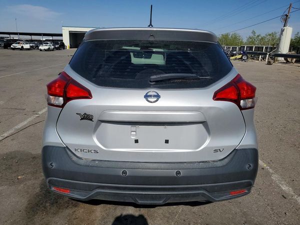 2020 NISSAN KICKS