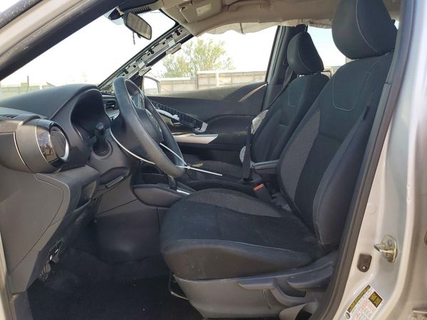 2020 NISSAN KICKS
