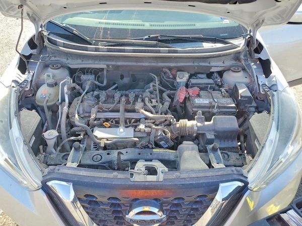 2020 NISSAN KICKS