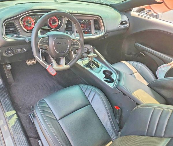 2016 DODGE CHALLENGER SRT HELLCAT