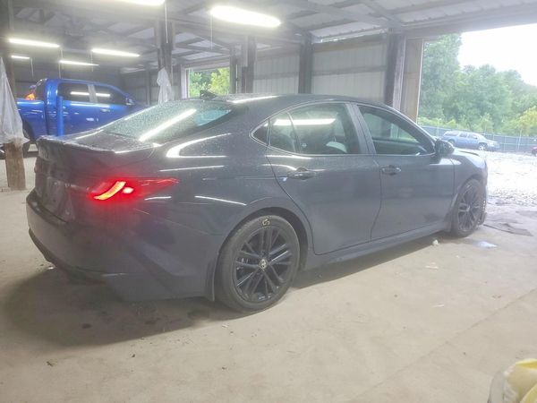 2025 TOYOTA CAMRY