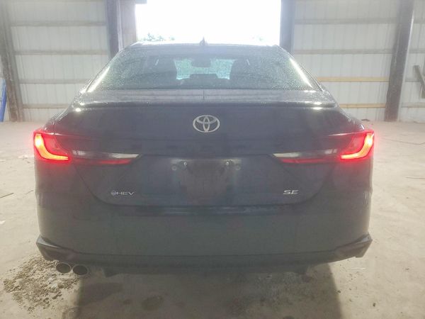 2025 TOYOTA CAMRY
