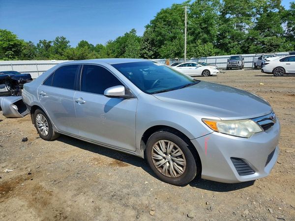 2012 TOYOTA CAMRY