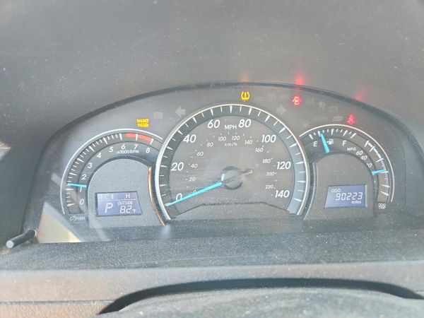 2012 TOYOTA CAMRY
