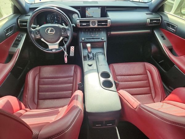 2016 LEXUS IS