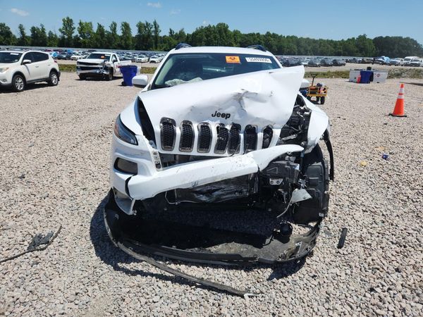 2018 JEEP CHEROKEE LATITUDE FWD