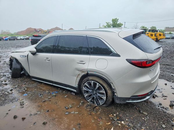 2024 MAZDA CX-90 Premium Package