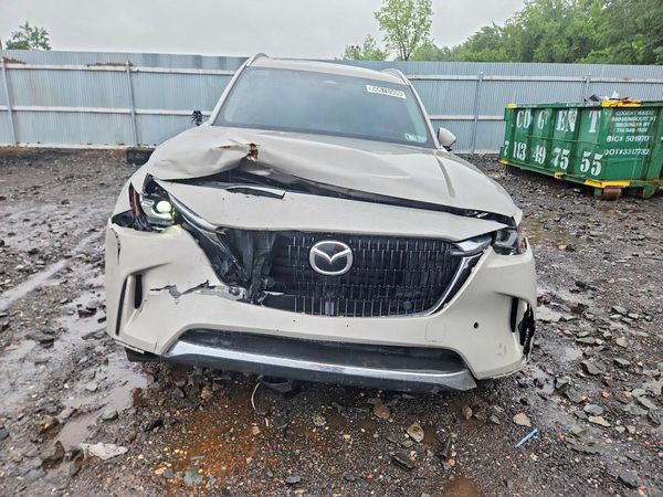 2024 MAZDA CX-90 Premium Package