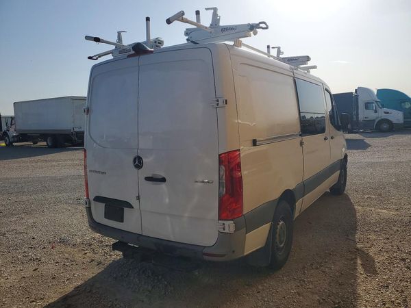 2021 MERCEDES-BENZ SPRINTER 907 (VS30)