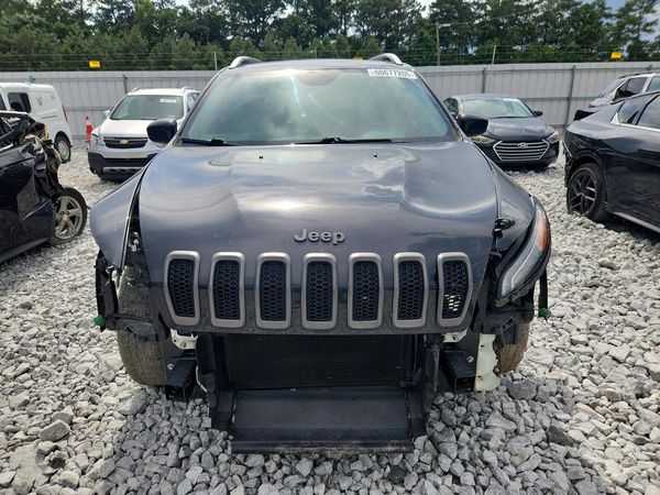 2016 JEEP CHEROKEE LATITUDE 4X4