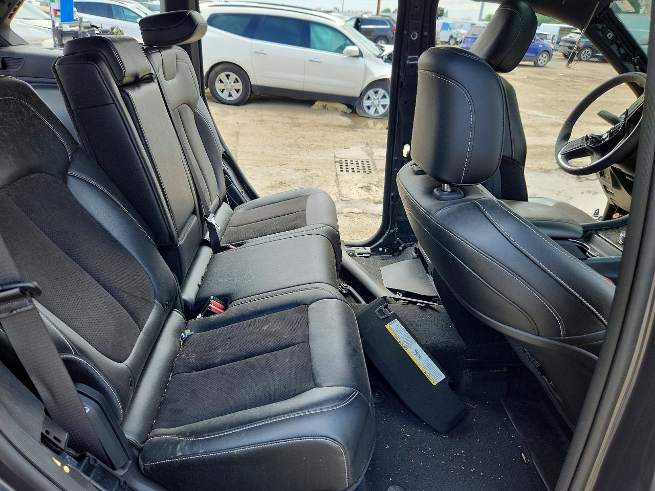 2023 JEEP GRAND CHEROKEE LAREDO 4X4