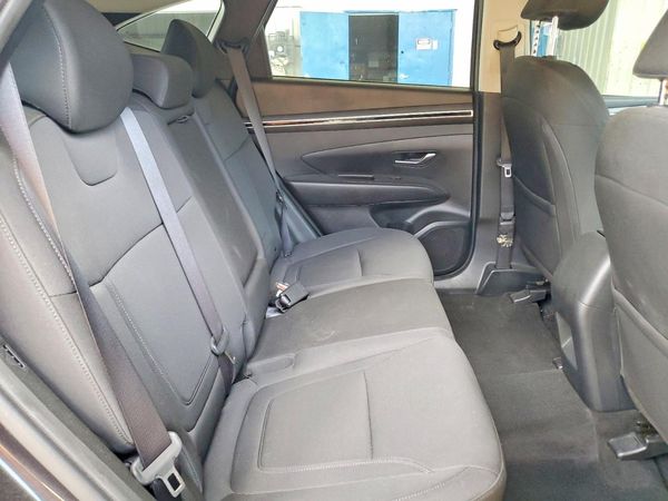 2023 HYUNDAI TUCSON SE