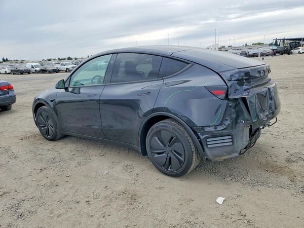 2026 TESLA MODEL Y