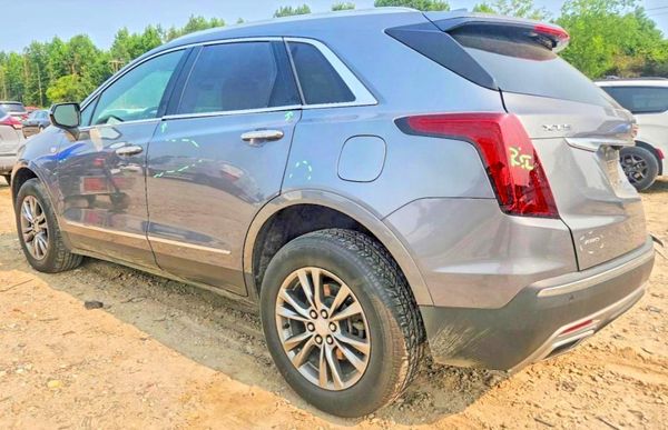 2021 CADILLAC XT5 Premium Luxury