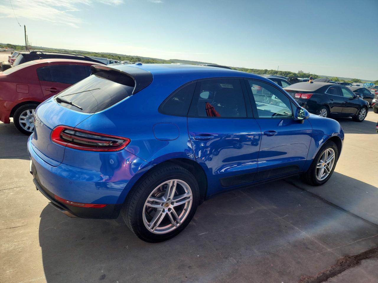 2017 PORSCHE MACAN