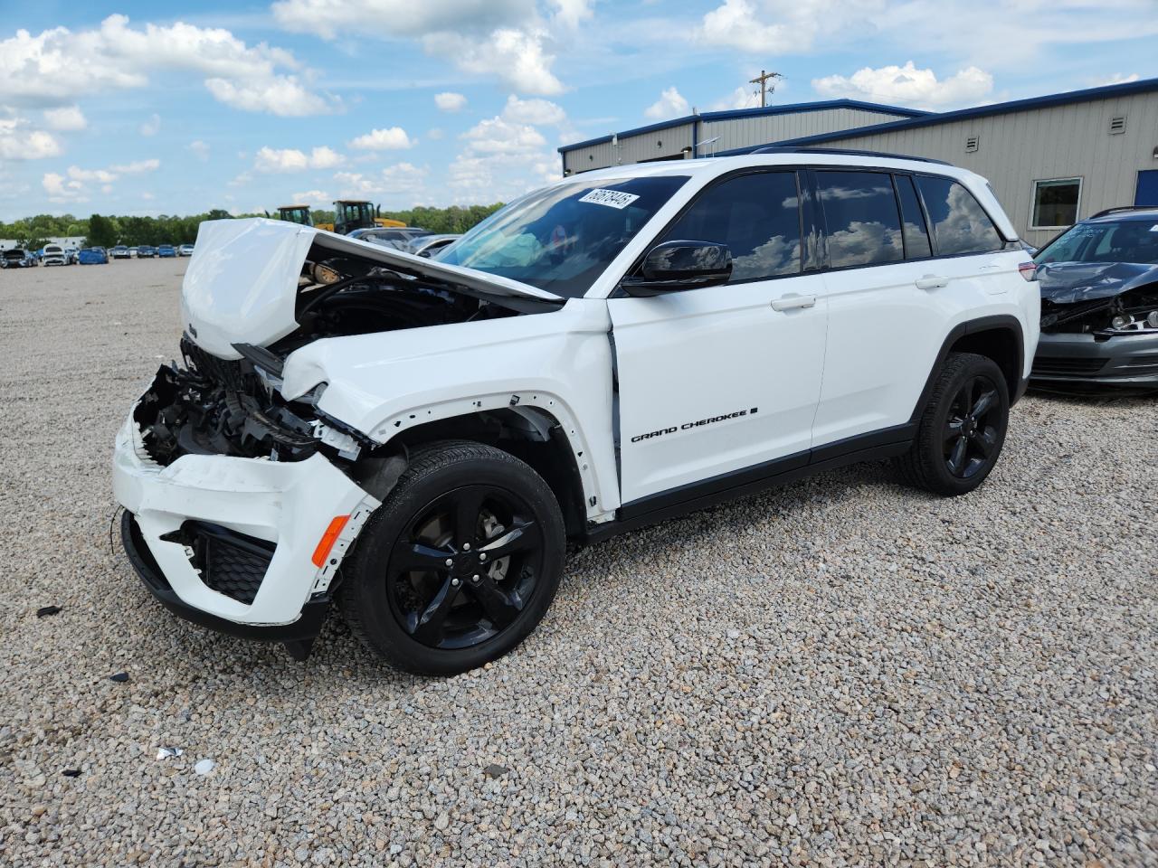 2023 JEEP GRAND CHEROKEE LAREDO 4X2