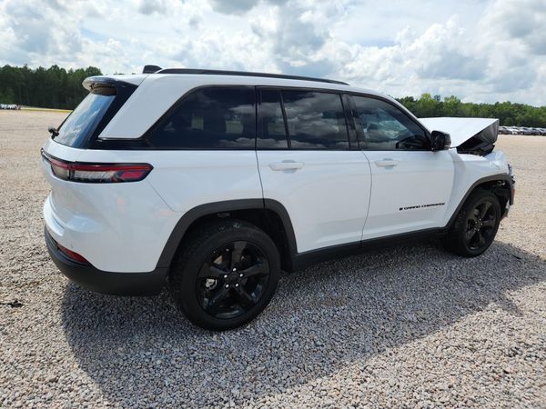2023 JEEP GRAND CHEROKEE LAREDO 4X2
