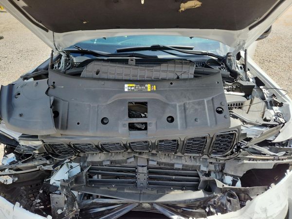 2023 JEEP GRAND CHEROKEE LAREDO 4X2