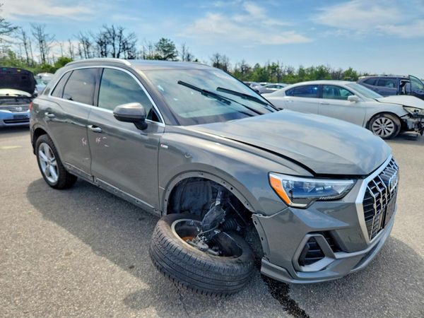 2021 AUDI Q3