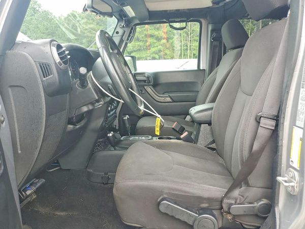 2017 JEEP WRANGLER UNLIMITED SPORT 4X4