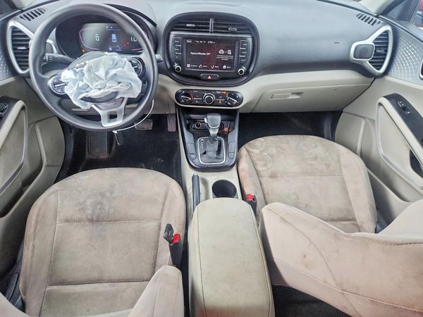 2023 KIA SOUL LX, S