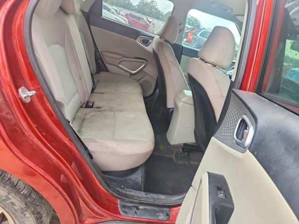2023 KIA SOUL LX, S