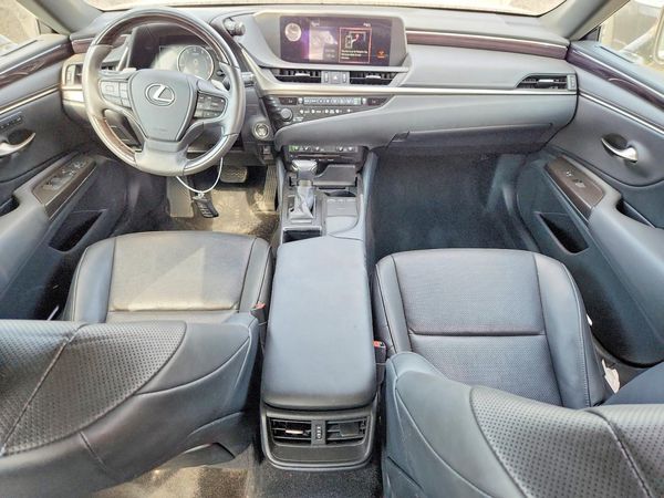 2019 LEXUS ES 350