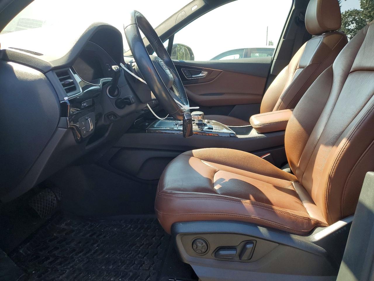 2018 AUDI Q7 quattro Premium Plus
