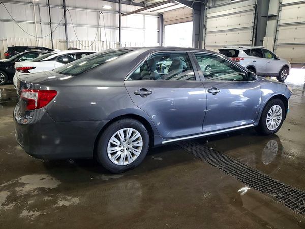 2013 TOYOTA CAMRY