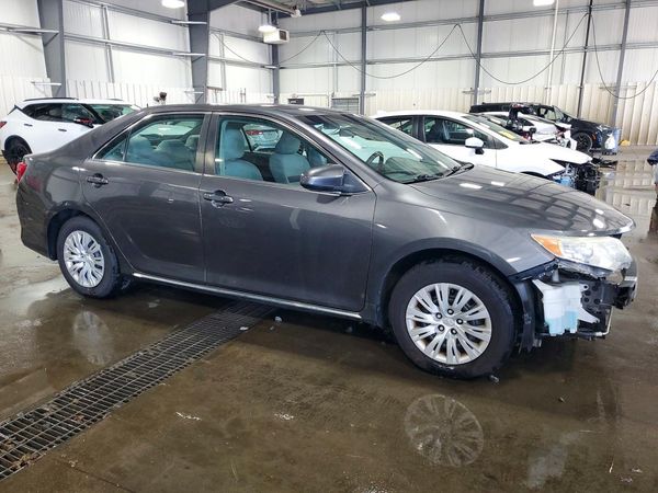 2013 TOYOTA CAMRY