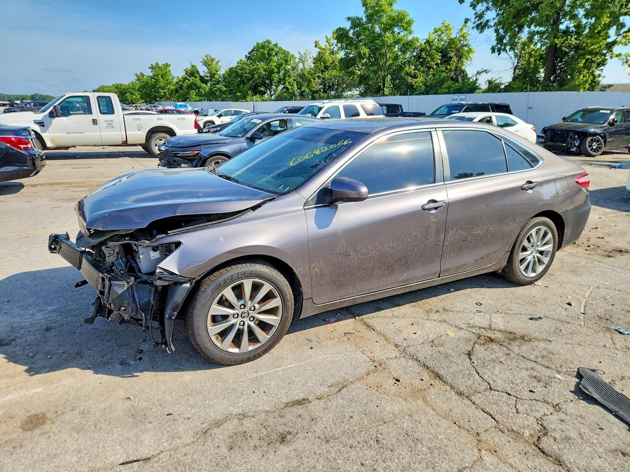 2015 TOYOTA CAMRY