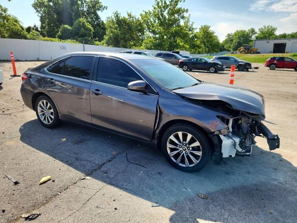 2015 TOYOTA CAMRY