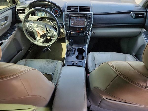2015 TOYOTA CAMRY